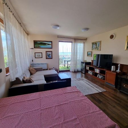 Bilberry Apartman Aparthotel Balatonfüred Екстериор снимка