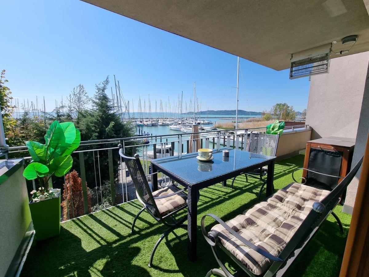 Bilberry Apartman Aparthotel Balatonfüred Екстериор снимка
